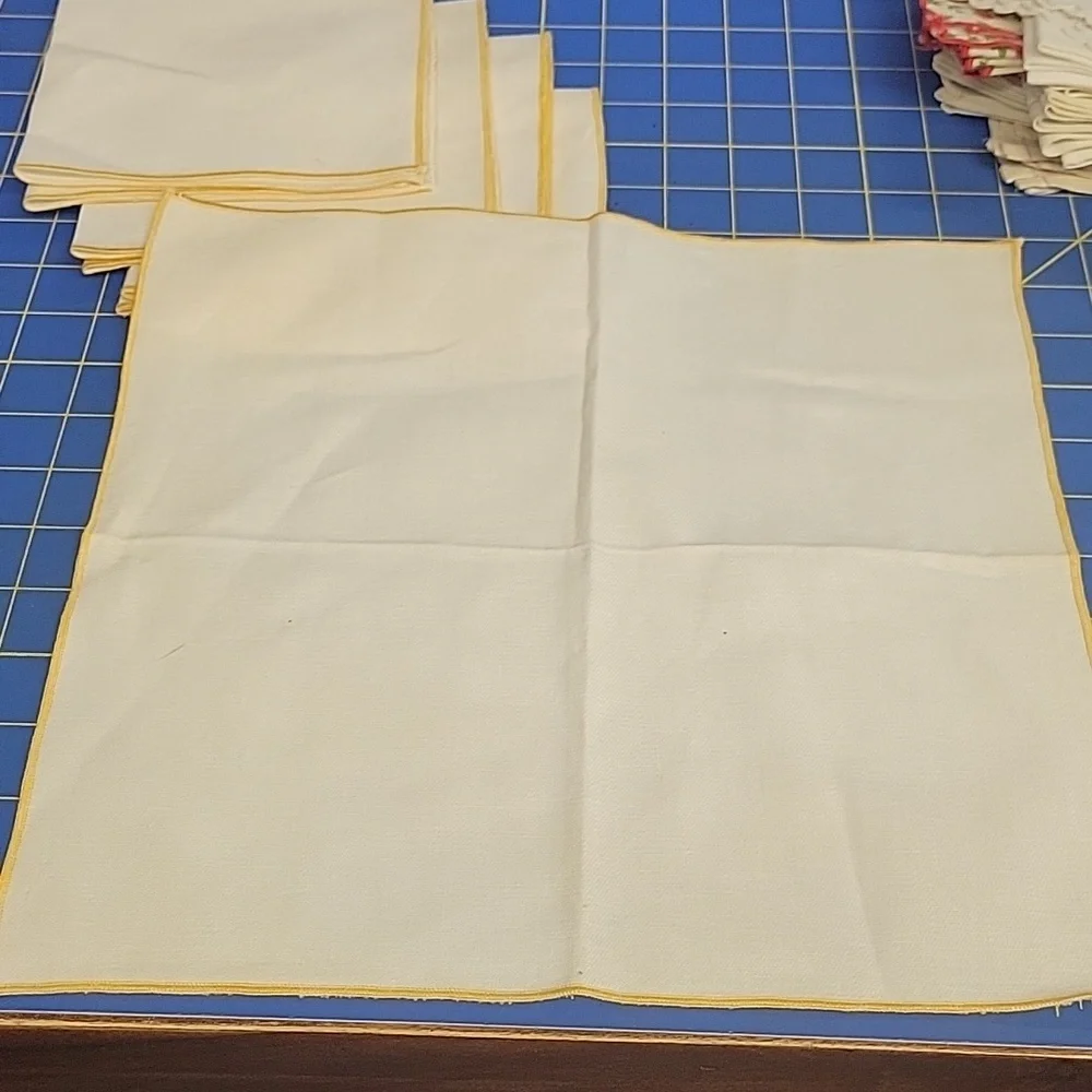 Bundle of 5 Vintage 1960s Yellow Edged Cloth 13